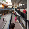 Jardín de Infantes Moravia / Alejandro Restrepo Montoya + Javier Castañeda Acero  - Kindergarten