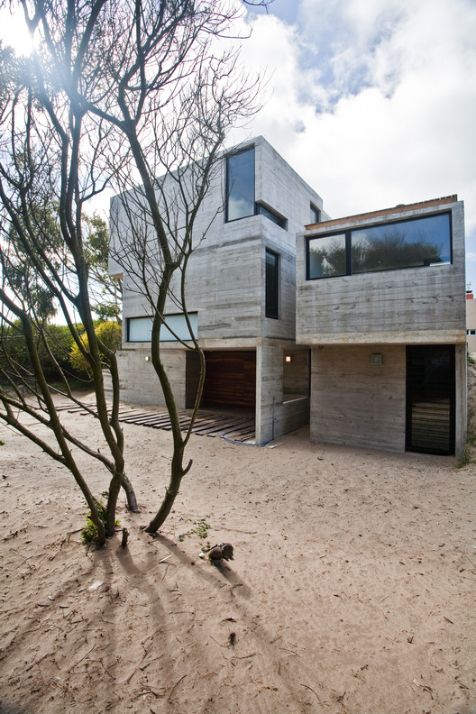House On The Beach BAK Arquitectos ArchDaily House On The Beach BAK Arquitectos ArchDaily