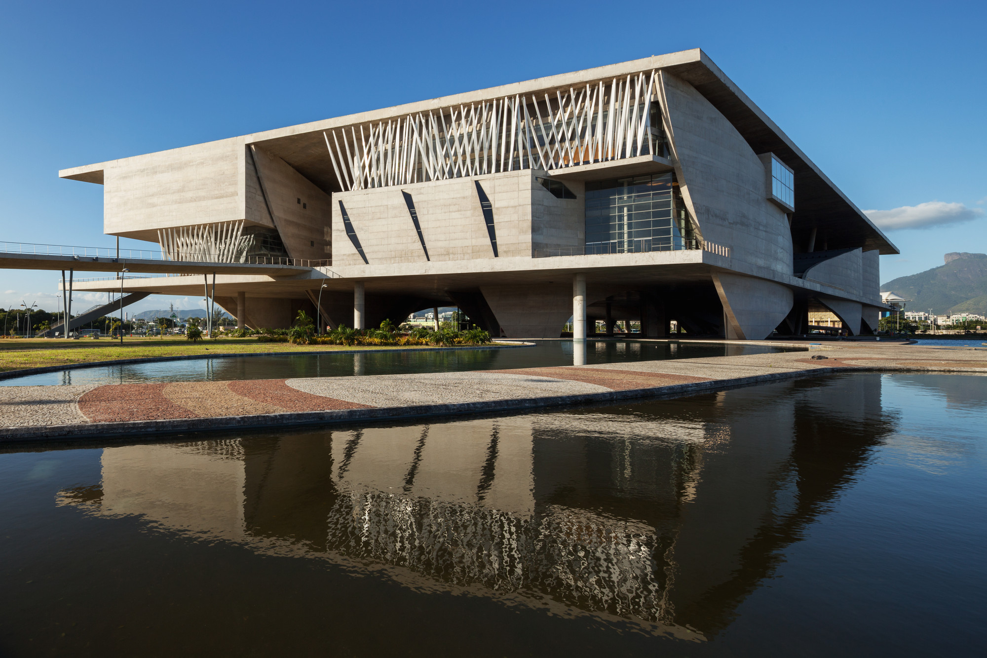 Cidade Das Artes / Christian de Portzamparc | ArchDaily