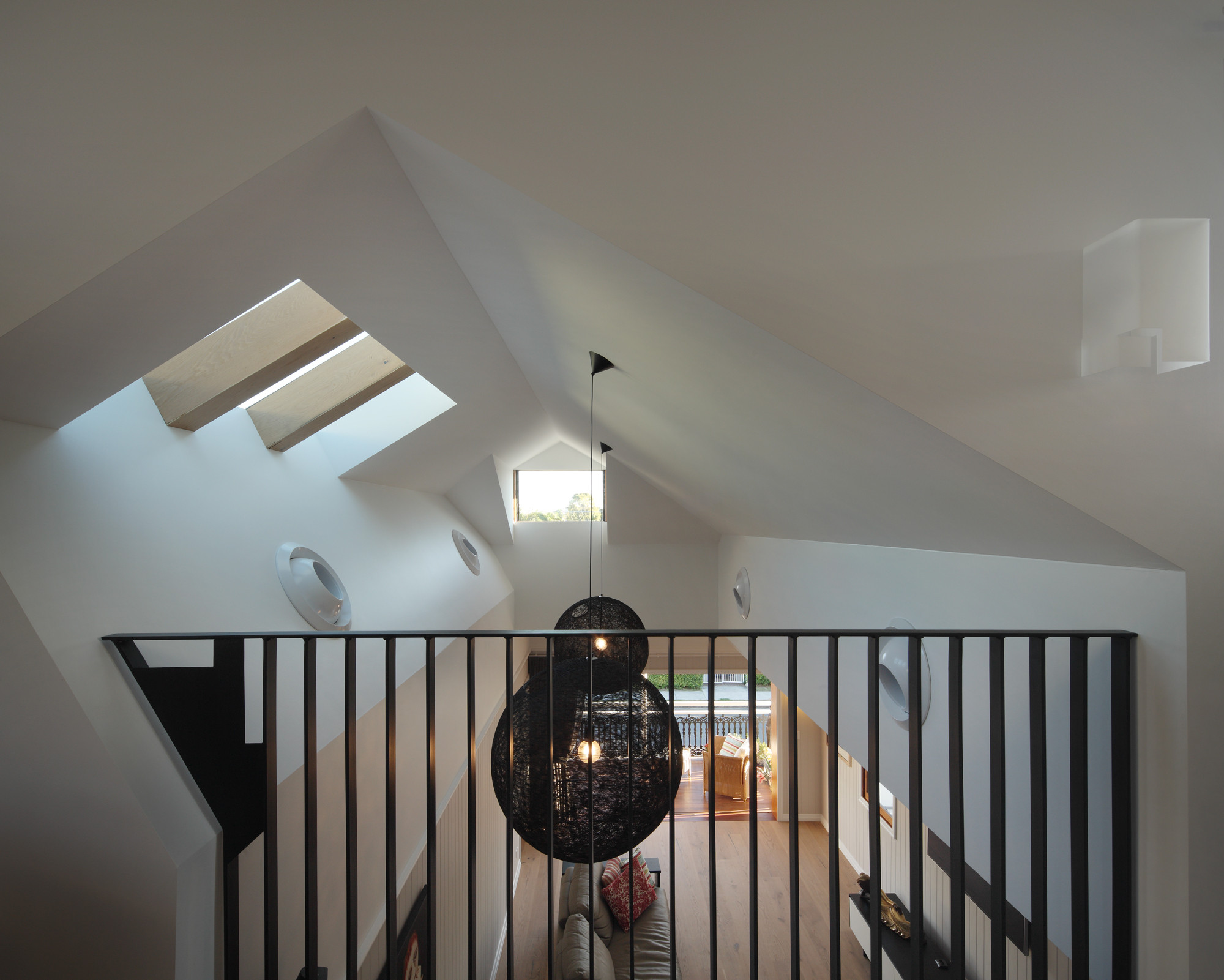 Gallery of Beeston / Shaun Lockyer Architects 9