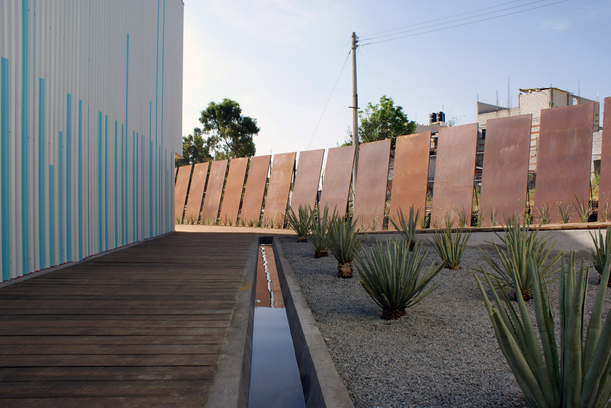Courtesy of Dionne Arquitectos