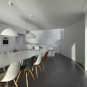 Urban Villa Beaumont / 2b architectes - Interior Photography, Housing, Kitchen, Table, Chair