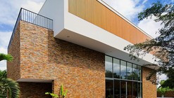 House 81 / MimANYstudio + REALarchitecture