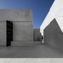Casas Mortuárias em Alhandra / Matos Gameiro Arquitectos - Espacios Fúnebres