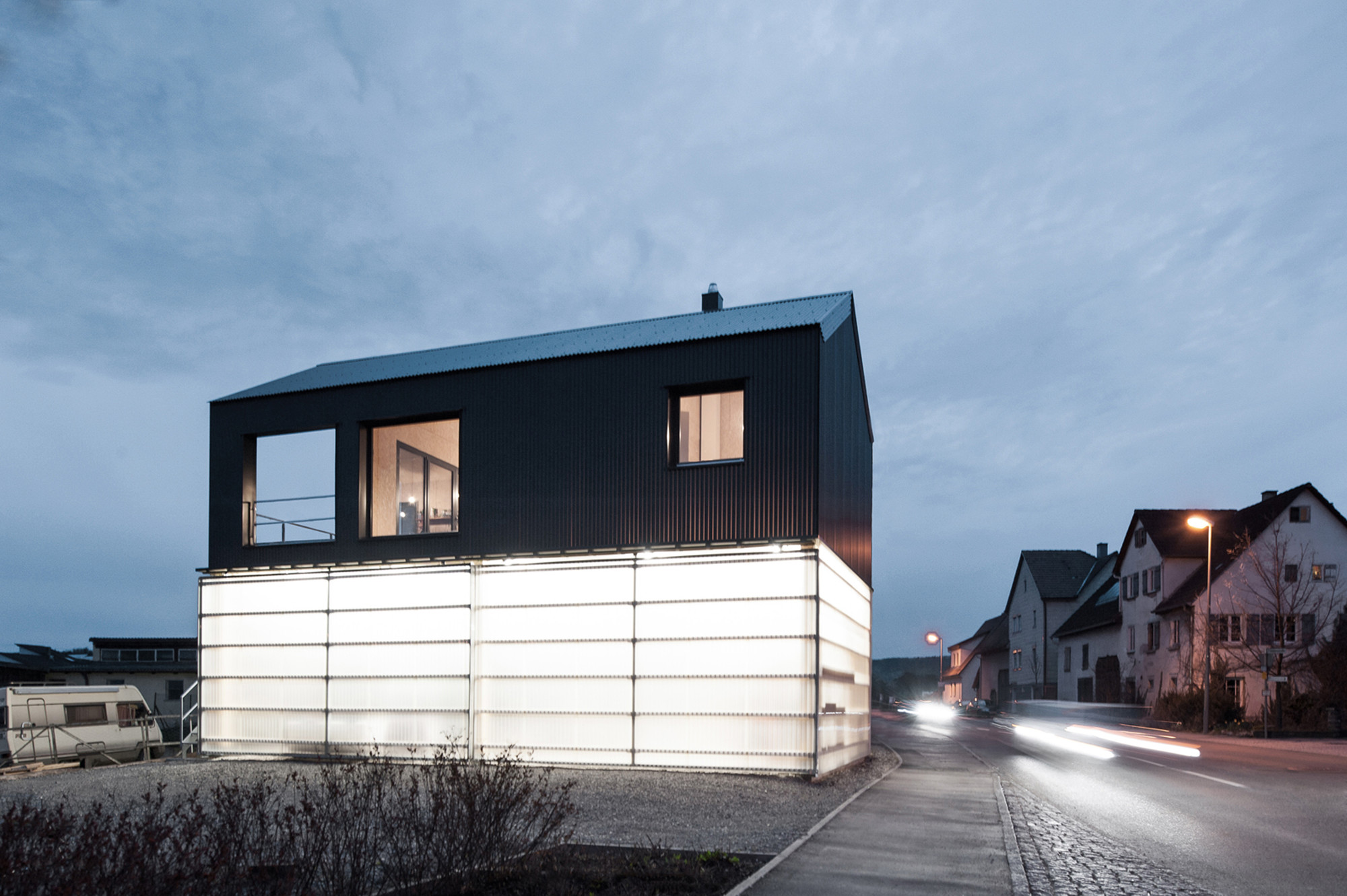 Galería de Casa Unimog / Fabian Evers Architecture, Wezel ...