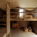 Sauna Tonttu / OOPEAA - Beam, Windows, Handrail