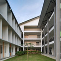 Escuela Desa Mahkota / Eleena Jamil Architect - Escuela Secundaria