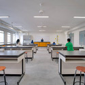 Escuela Desa Mahkota / Eleena Jamil Architect - Escuela Secundaria