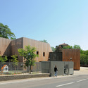 Sticky Fingers / Rue Royale Architectes - Cultural Center