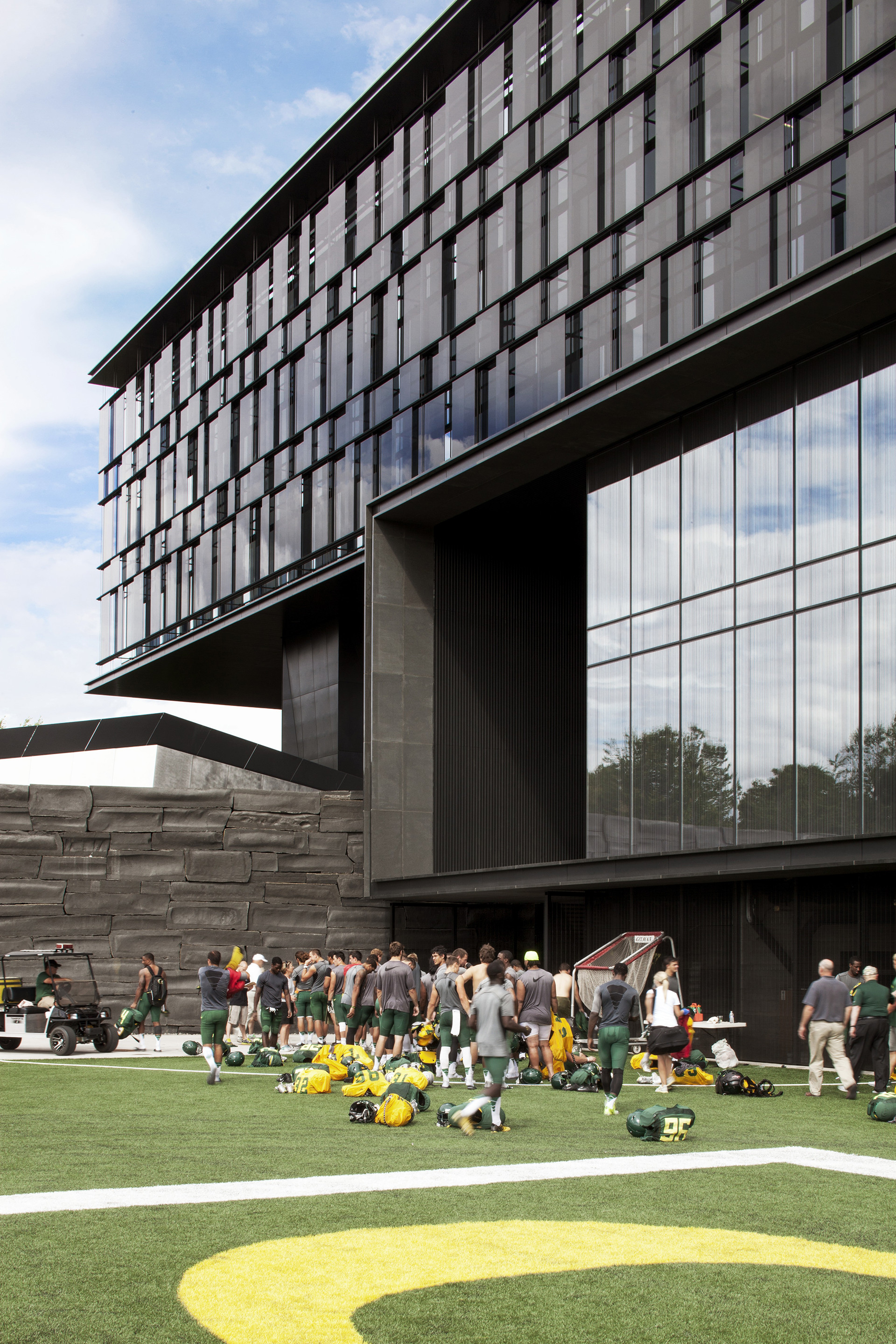 Gallery of University of Oregon HatfieldDowlin Complex / ZGF Architects 15