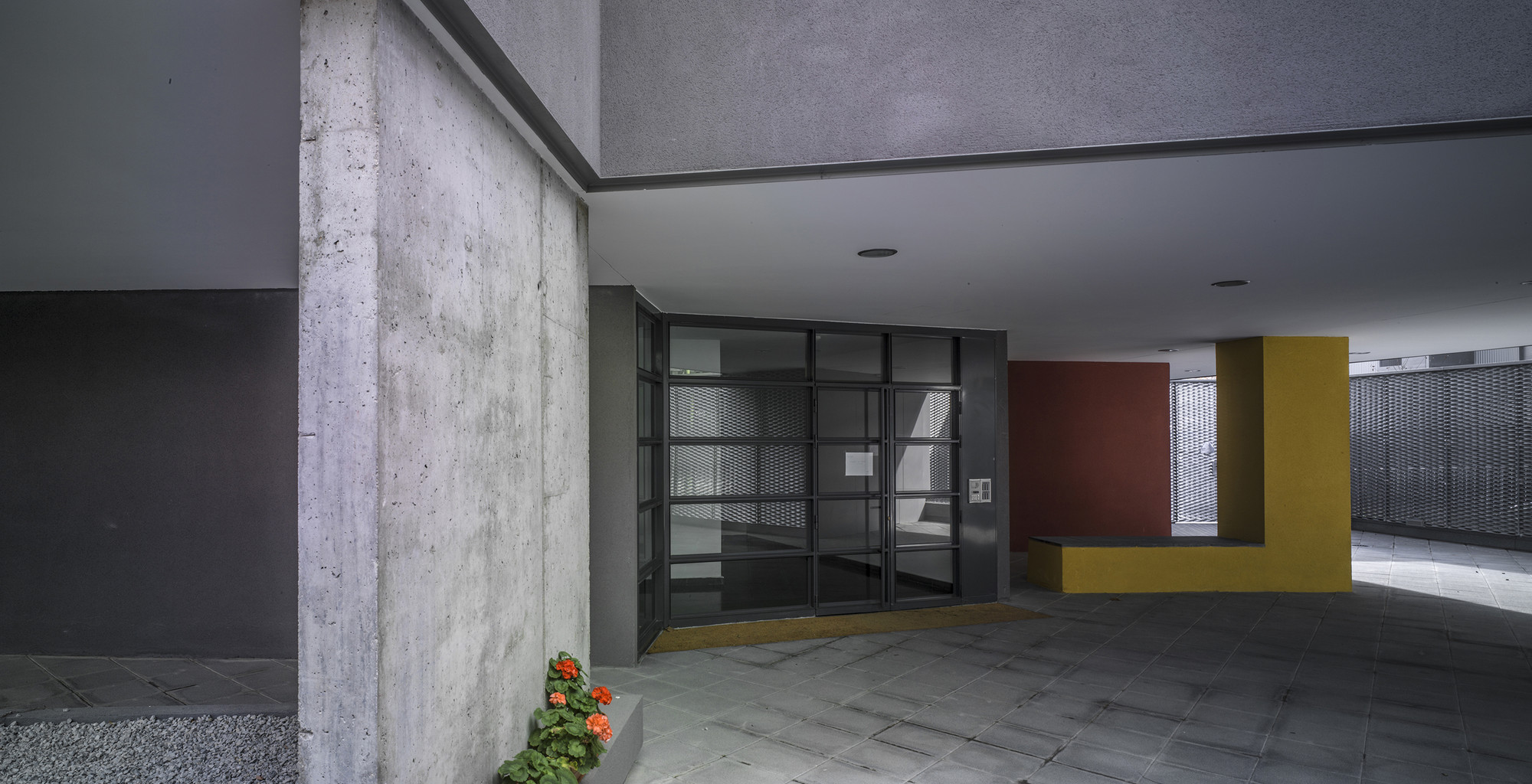 © Jesús Granada