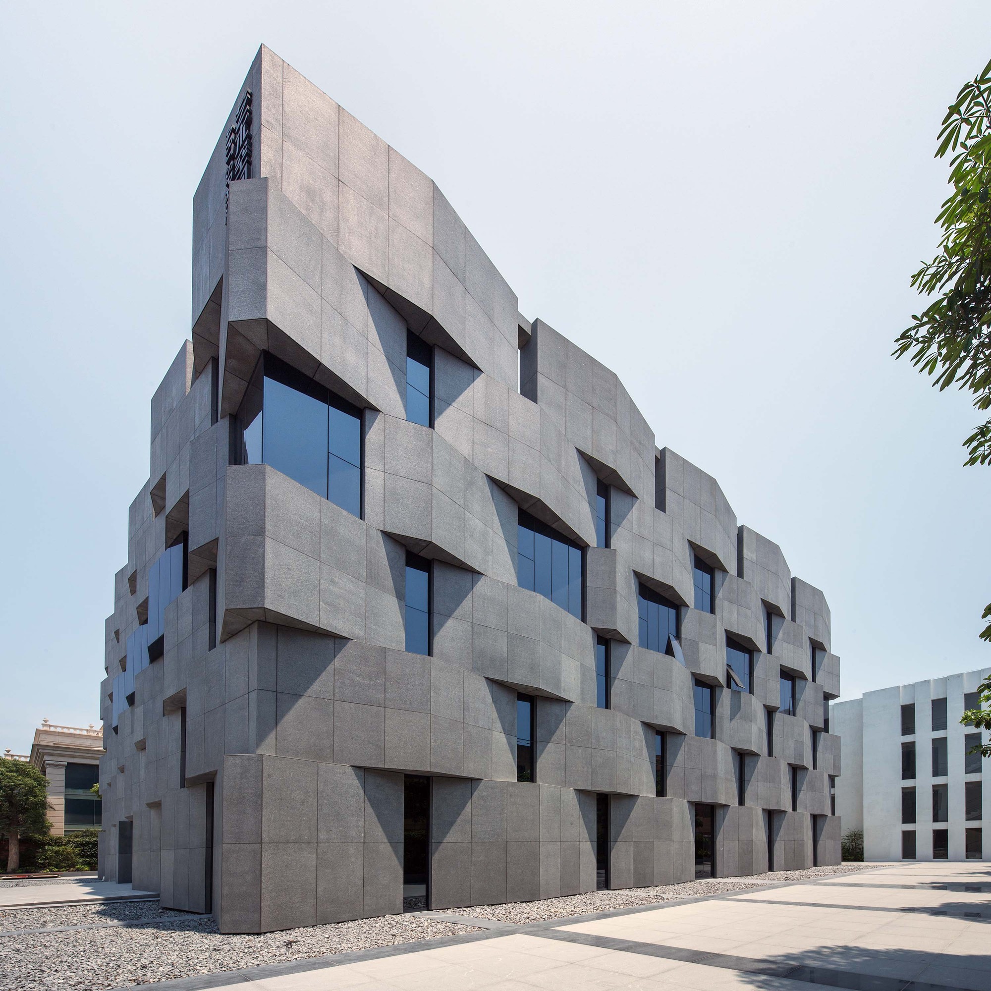 Gallery of Dingli Sculpture Art Museum / ATR Atelier 16