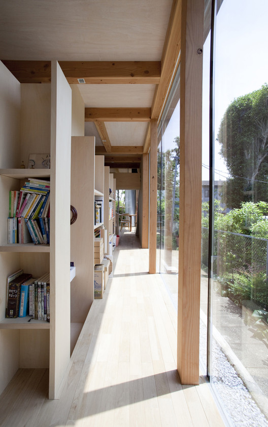 Double circular rings in Todoroki / FUJIWALABO / Teppei Fujiwara Architects Labo - Shelving, Beam, Windows