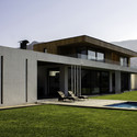 Casa VER / Bmrg Arquitectos - Casas