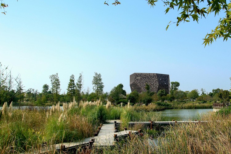 Plaza Internacional de Negocios West Taihu/ LAB Estudio de Arquitectura + SIADR - Imagen 3 de 16