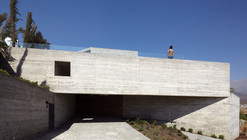 Mirador de los Dominicos House / Carreño Sartori Arquitectos