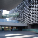 Emerson College Los Angeles / Morphosis Architects - Facade