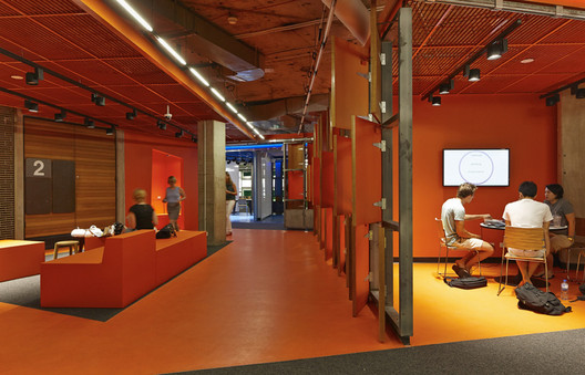 MUSE  / Woods Bagot - Table, Chair