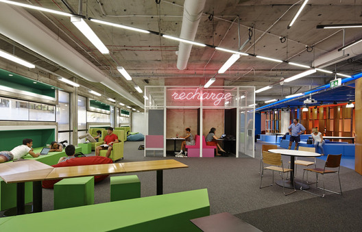 MUSE  / Woods Bagot - Table, Chair