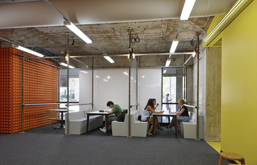 MUSE  / Woods Bagot - Chair, Table