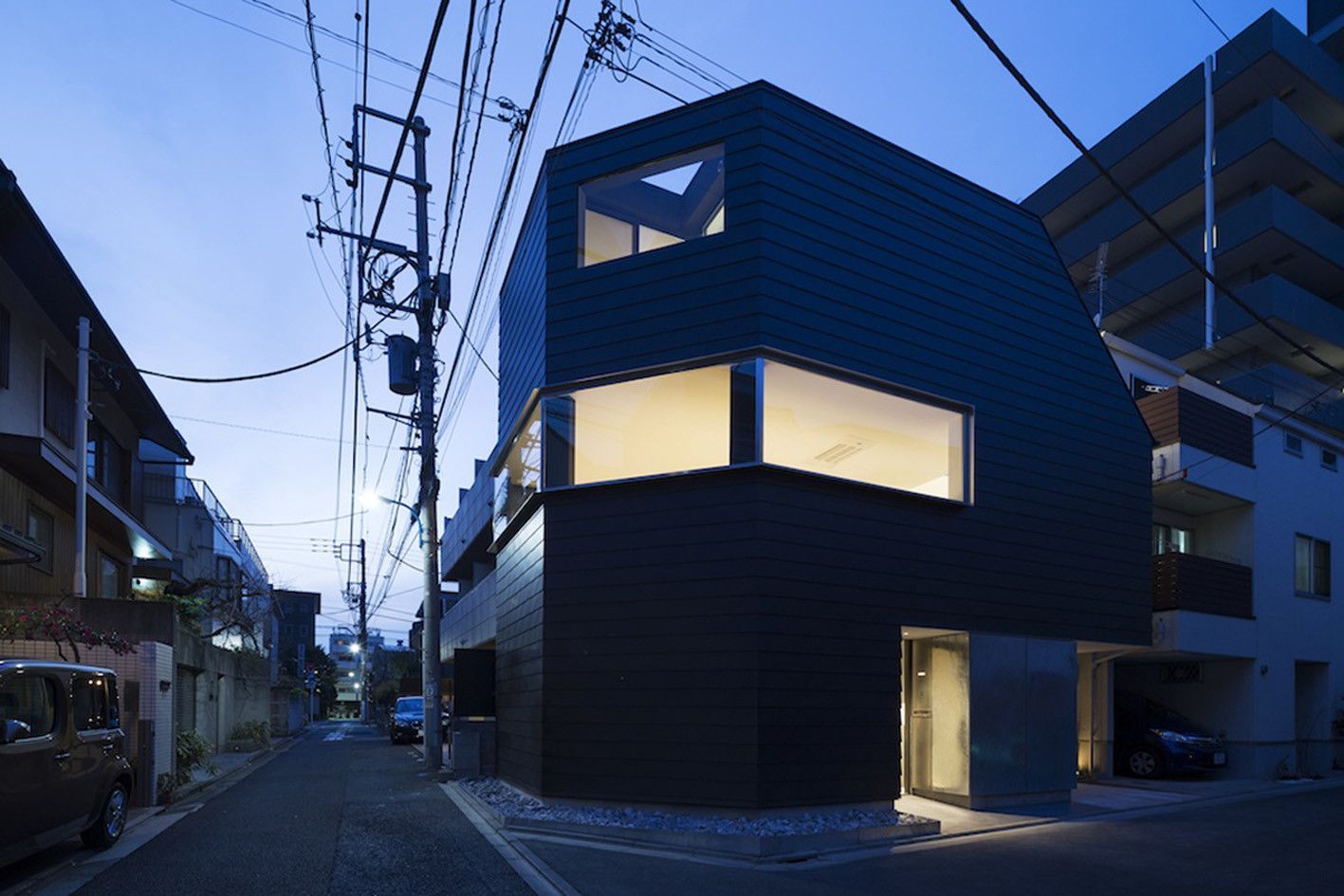 © Masao Nishikawa