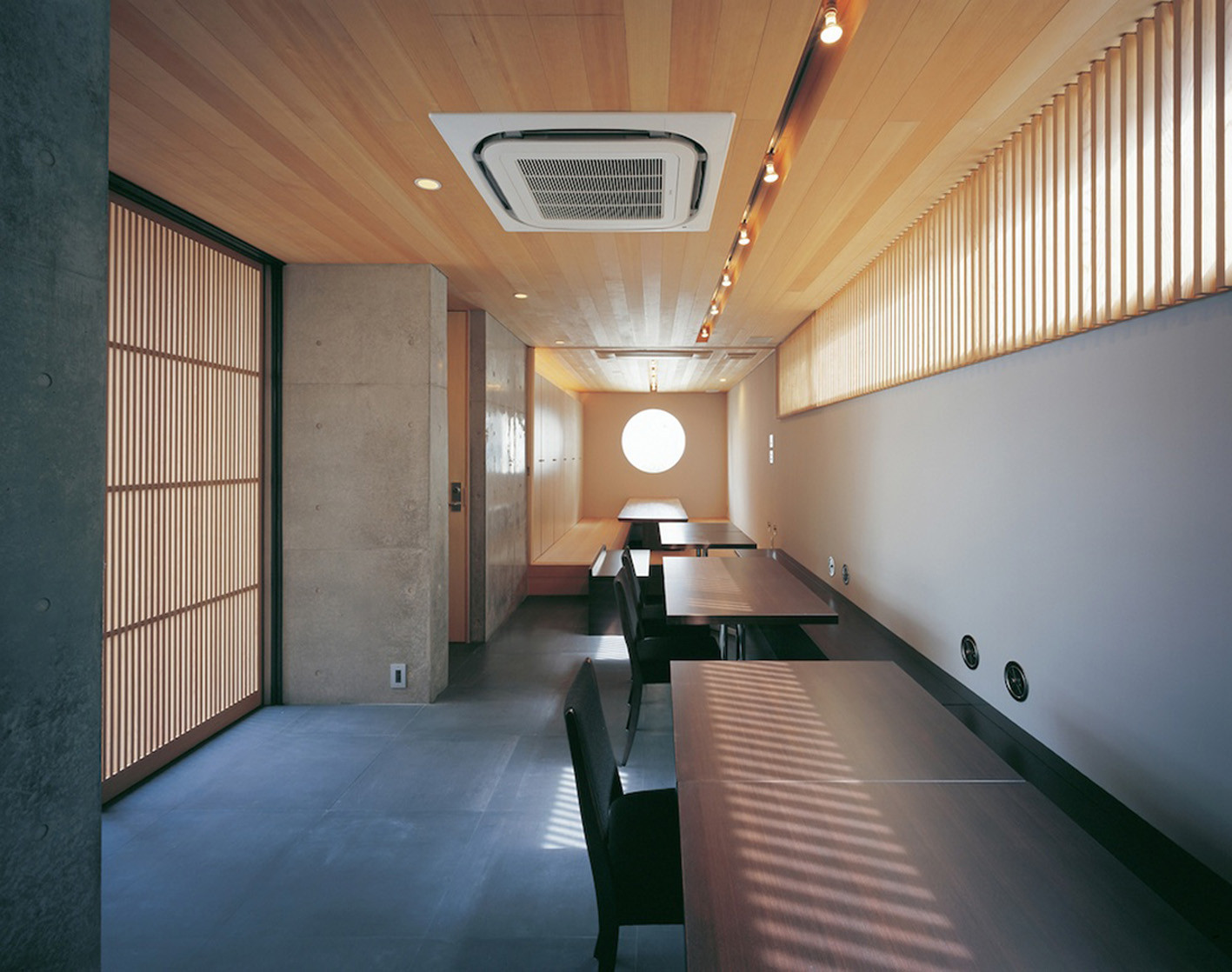© Masao Nishikawa