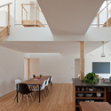 LT Josai Shared House  / Naruse Inokuma Architects - Table, Chair, Windows, Beam