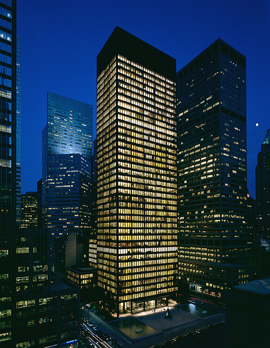 Light Matters: Richard Kelly, um mestre anônimo por trás das maiores obras modernas, Edifício Seagram, Nova Iorque.