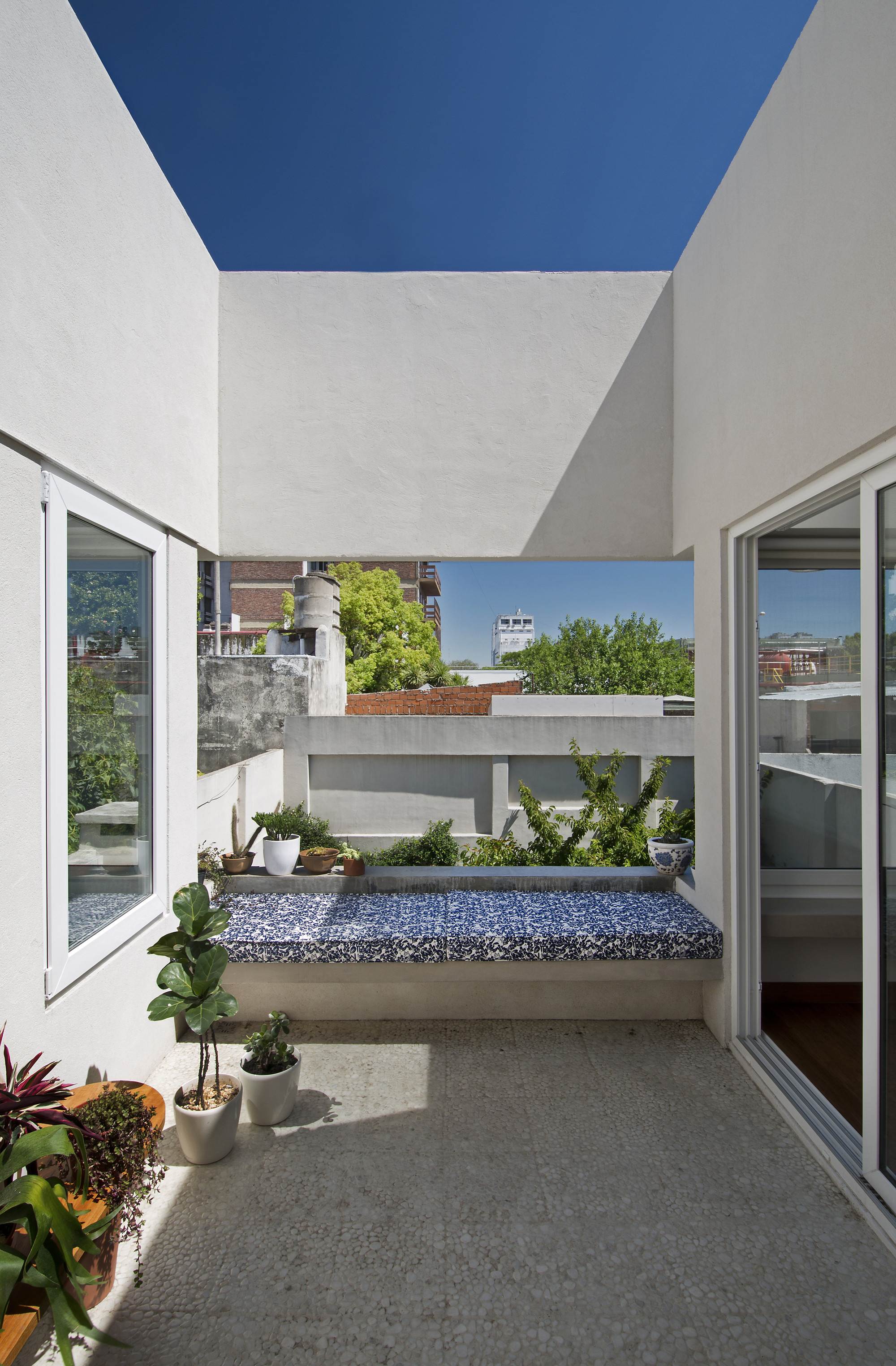 Galeria de Luis Viale em Paternal / Nidolab 3