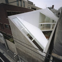 A Hill on a House / Yuko Nagayama & Associates - Houses
