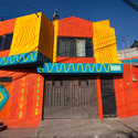 Intervenção Urbana: Coletivo Boa Mistura invade com cores a Colonia Las Américas - Cultural Architecture