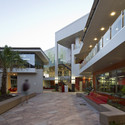 Griffith University G11 Library / ThomsonAdsett - Facade, Courtyard
