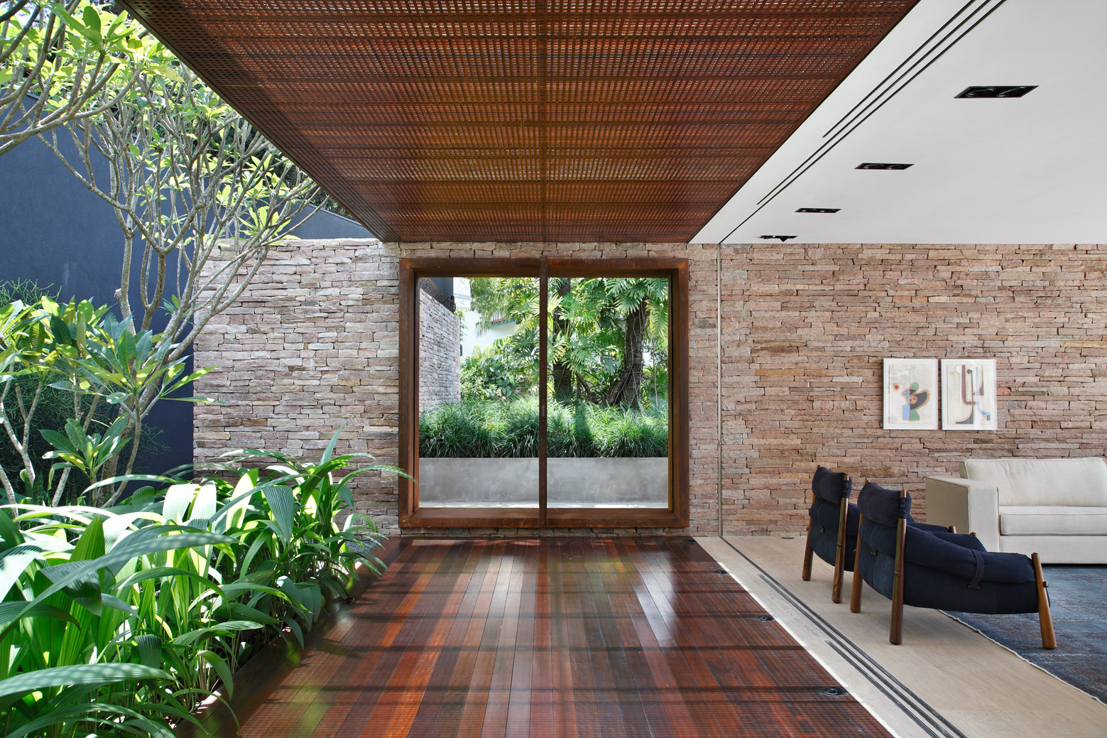 Galeria de Casa AH / Studio Guilherme Torres - 10