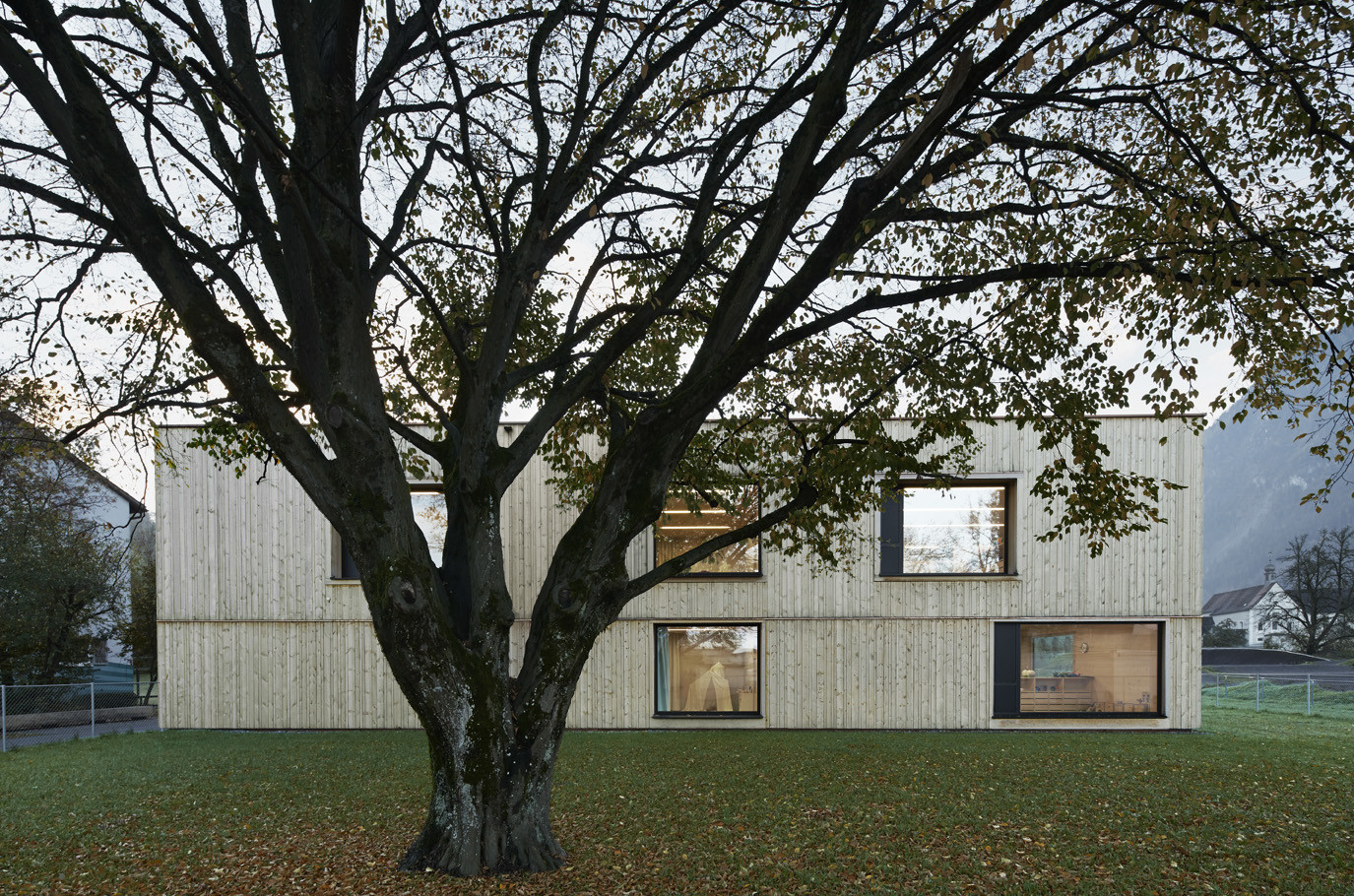 galeria-de-jardim-de-inf-ncia-susi-weigel-bernardo-bader-architects-2