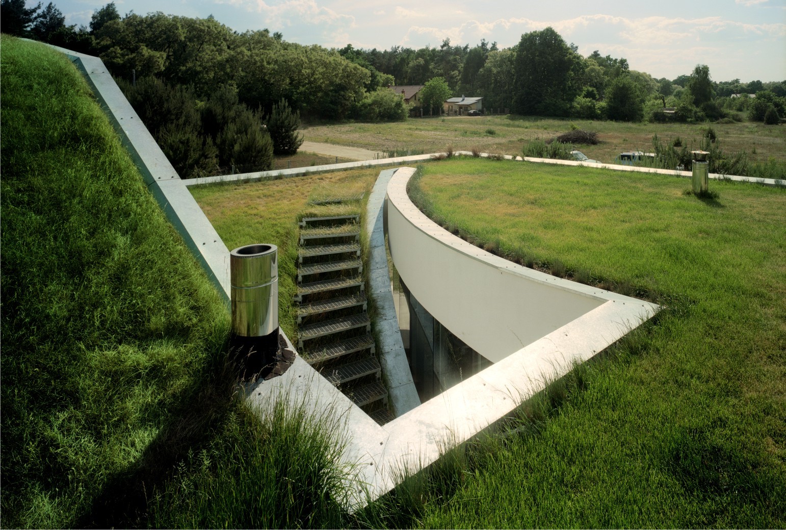 Outrial House / Robert Konieczny KWK Promes - Garden