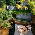 Arquitectura y Paisaje: Hilgard Garden, una sala de estar al aire libre por Mary Barensfeld Architecture - Arquitectura Residencial