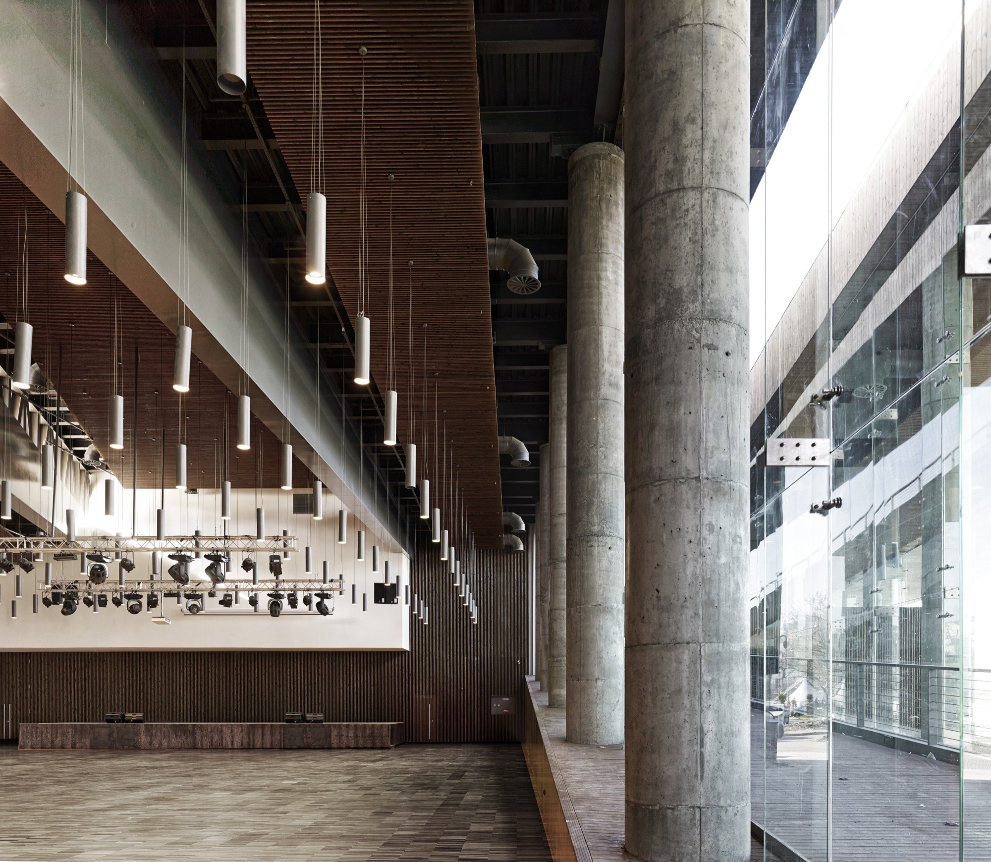 Galería de Centro Cultural y Salón para Matrimonios Eyüp / EAA - Emre ...