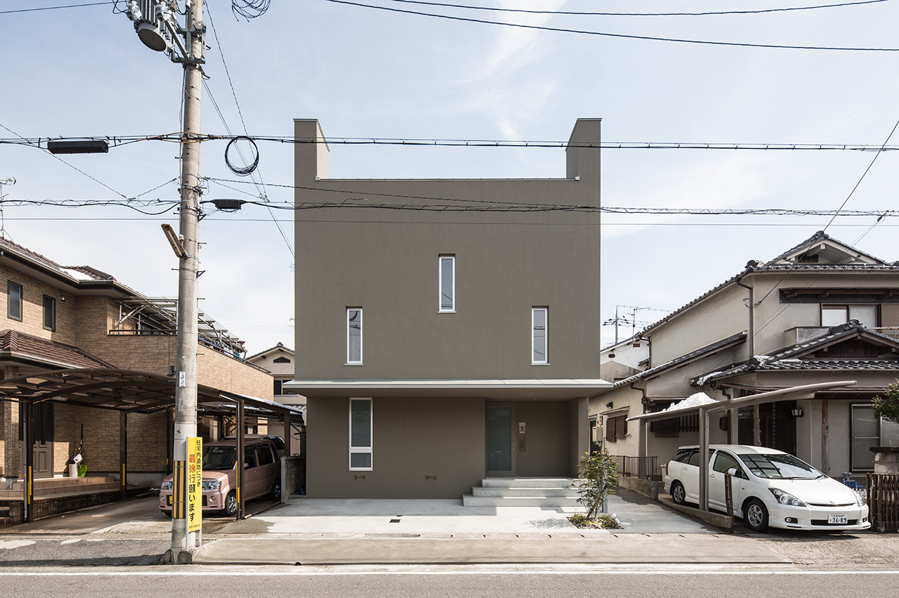 © Yoshihiro Asada