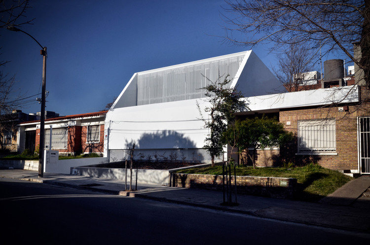 Casa Rifa / Andrés Varela Cruces + Elías Martínez Ojeda + Ignacio de Souza López + Joaquín Mascheroni Fleitas - Imagen 5 de 32