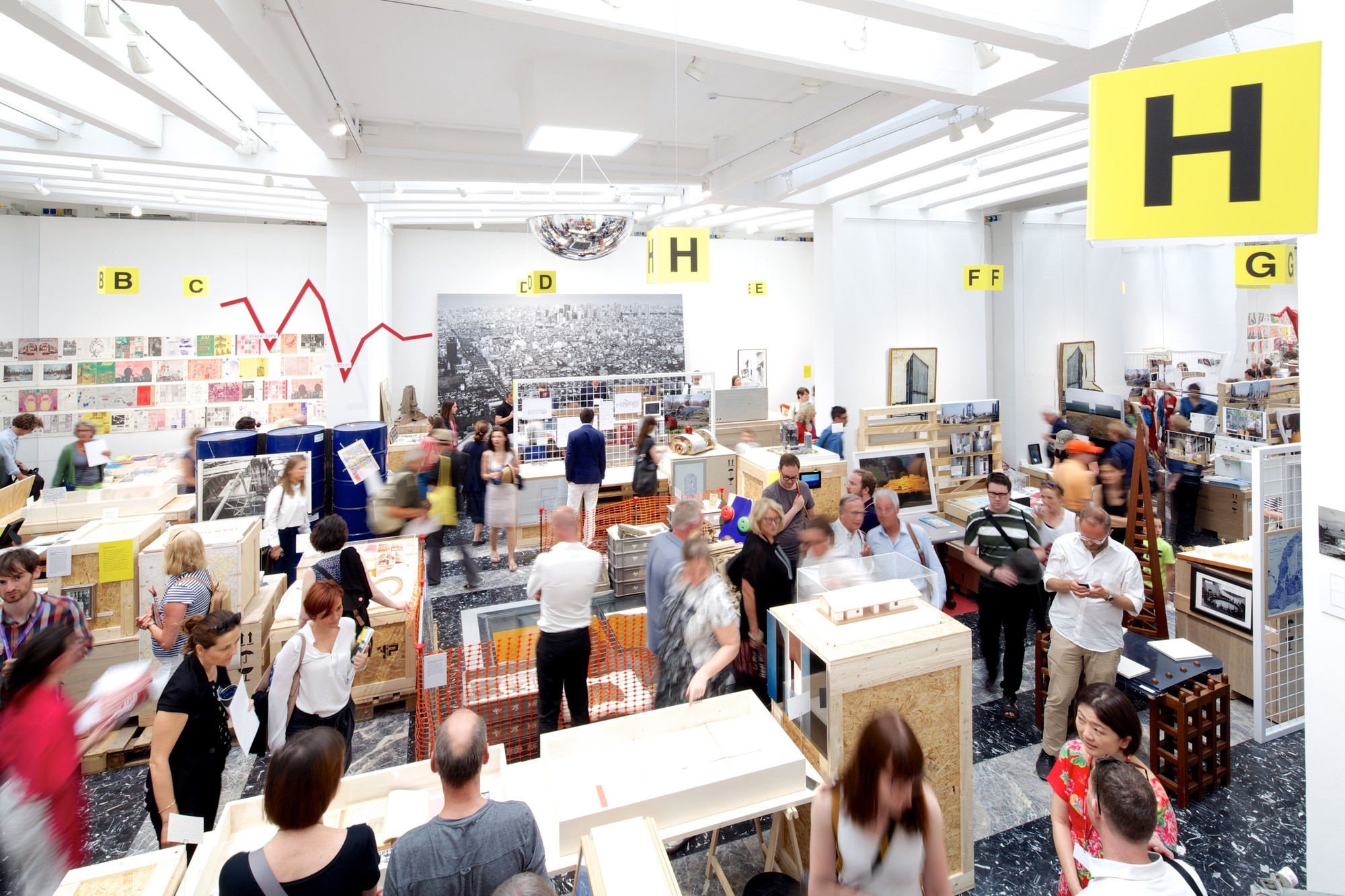 In The Real World: The Consequences of Modernity in Japan at the Venice Biennale, © Nico Saieh