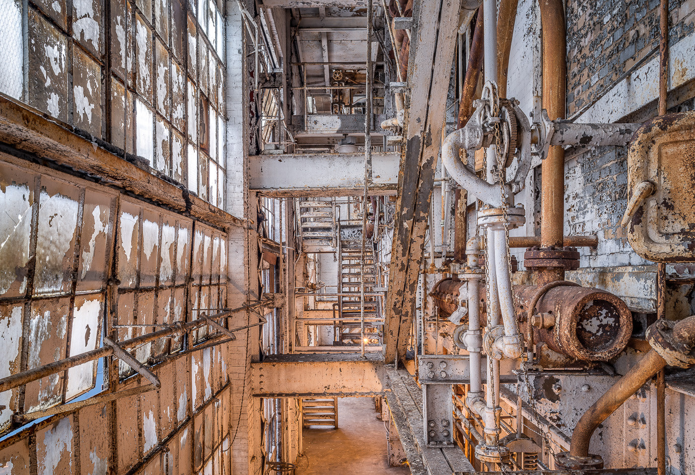 In Images: The Domino Sugar Factory's Beautiful Decline - Image 20 of 43