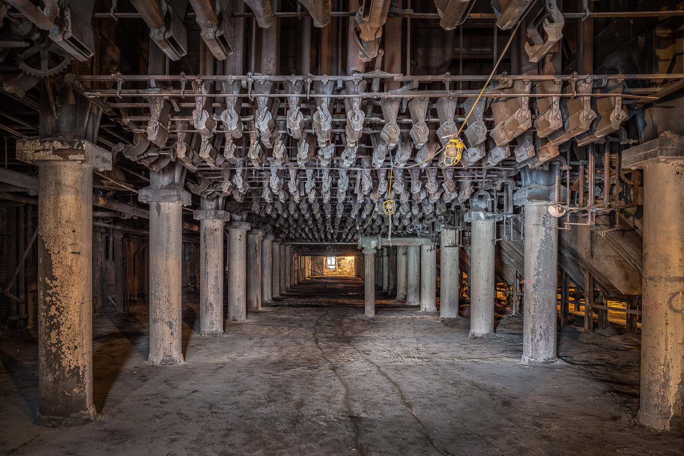 In Images: The Domino Sugar Factory's Beautiful Decline - Image 5 of 43