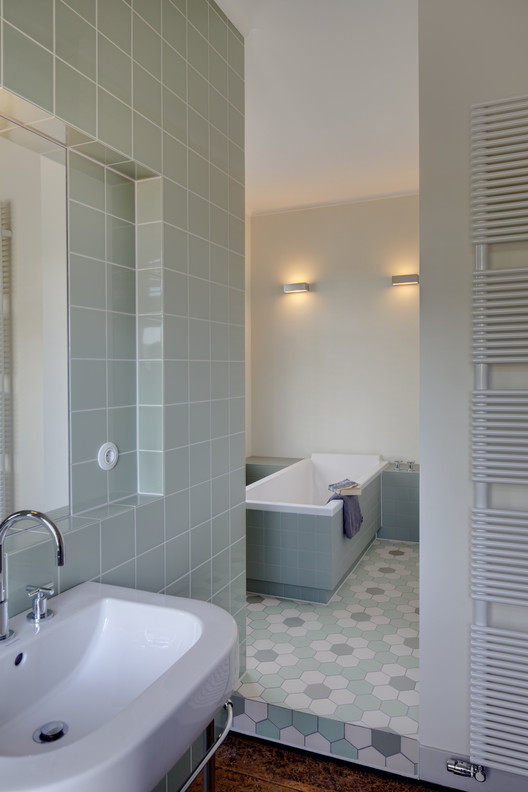 Huize Vreeburg / HILBERINKBOSCH Architecten Huize Vreeburg / HILBERINKBOSCH Architecten - Bathtub, Bathroom, Sink