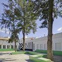 Rehabilitación Colegio de Nuestra Señora del Rosario  / Martin Lejarraga Oficina de Arquitectura - Remodelaciones, Jardín, Fachada