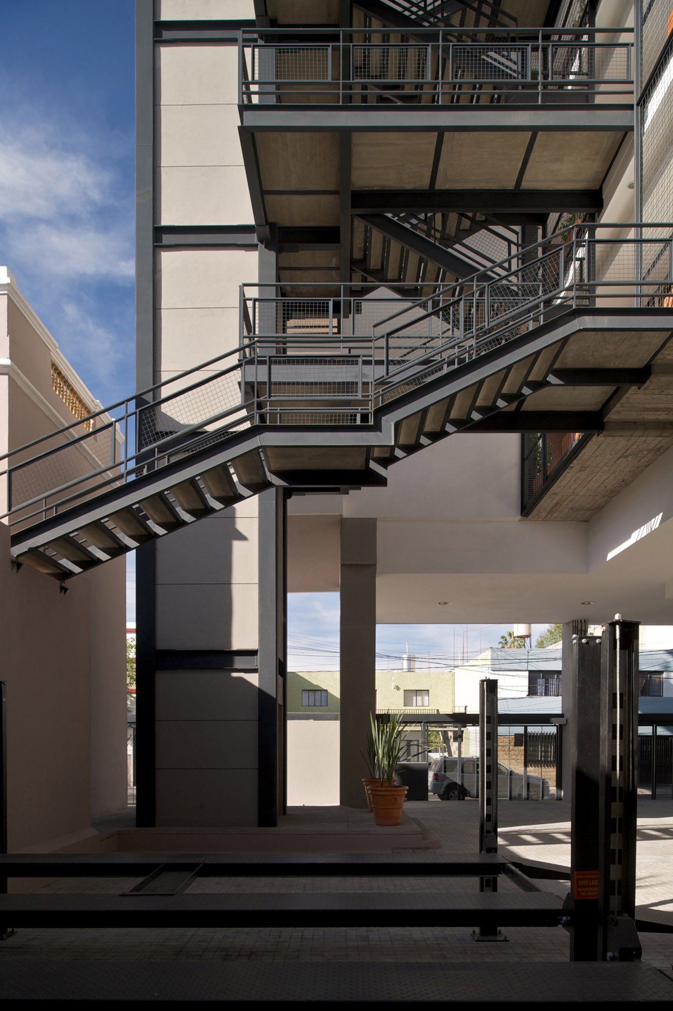Gallery of Gleason House Building / Trama Arquitectos - 5