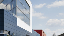 Fermilab Office and Technical Education Building / Ross Barney Architects