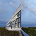 Fermilab Office and Technical Education Building / Ross Barney Architects - Laboratory