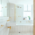 Flinders Lane Apartment / Clare Cousins - Bathroom, Shower