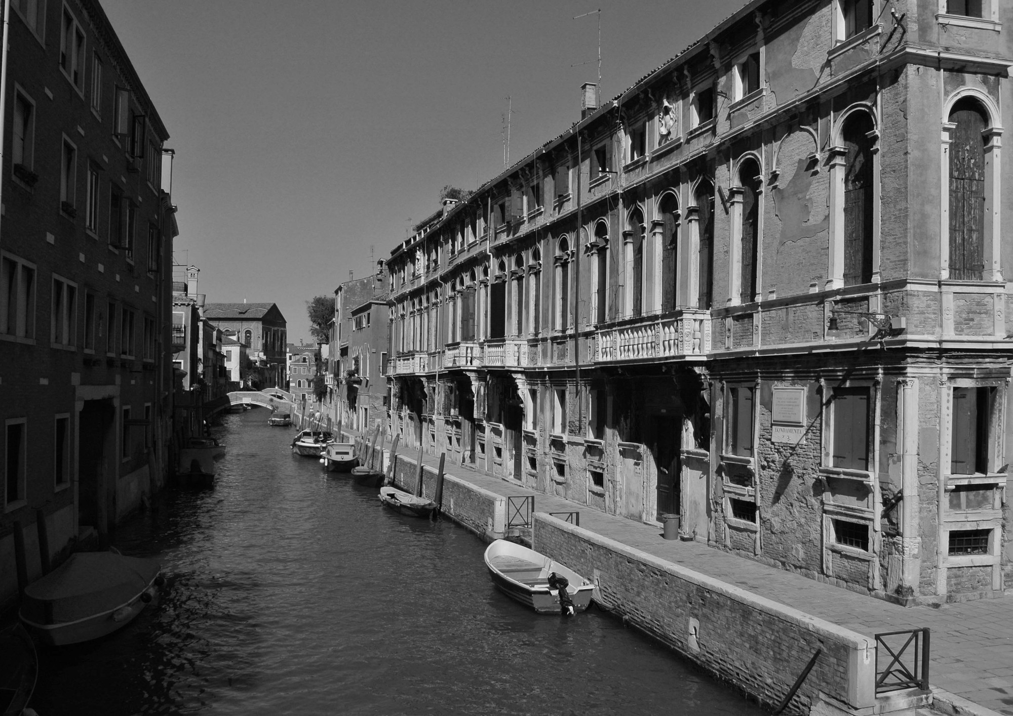 Galeria de Palazzo Zen / Ooffice Architects 16