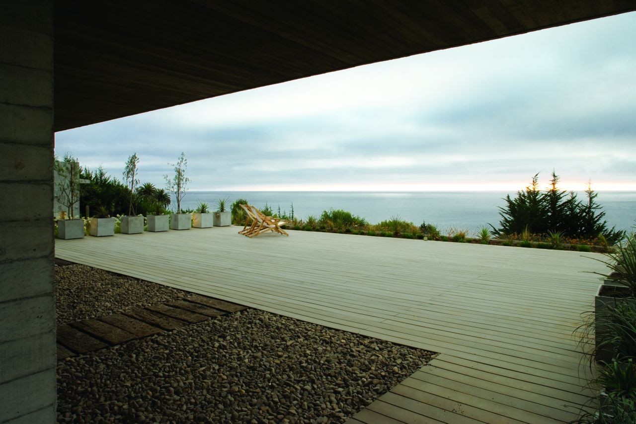 Materiales: Decks de Madera, Casa El Pangue / Elton+Leniz Arquitectos Asociados. Image © Natalia Vial